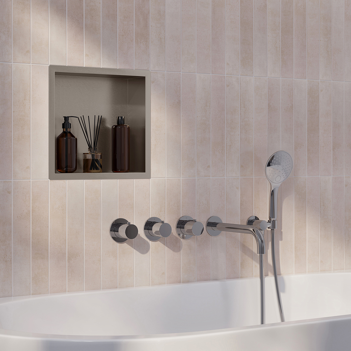 Caral inbouwthermostaat 2 stopkranen compleet met baduitloop 25 cm en 3 standen handdouche chroom